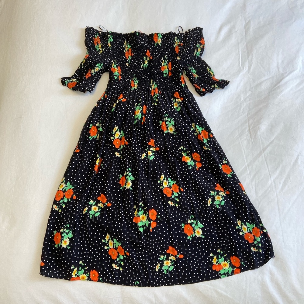 SOLD: Black & white polka dot flowered Zara dress